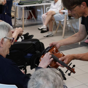 L’Âme heureuse : le violon en partage au CHU de Cébazat